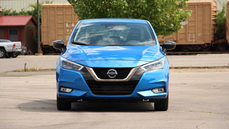 Nissan Versa 2020: Precios y Versiones