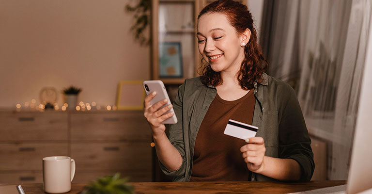 ¿Cuánto cuesta realmente un crédito simple? Factores a considerar antes de solicitarlo