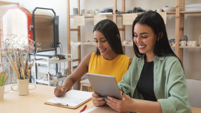 ¿Por qué las empresas prefieren arrendar en lugar de comprar activos?